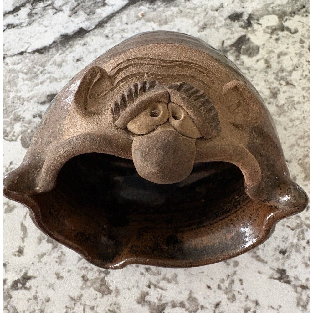 Catherine Cariaso Studio Handmade Signed Stoneware Pottery Funny Face Ashtray